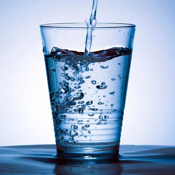 Wasserglas_mit_Natron